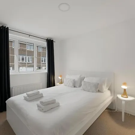 Apartment 2 Bed In Oc-lr200 Windermere